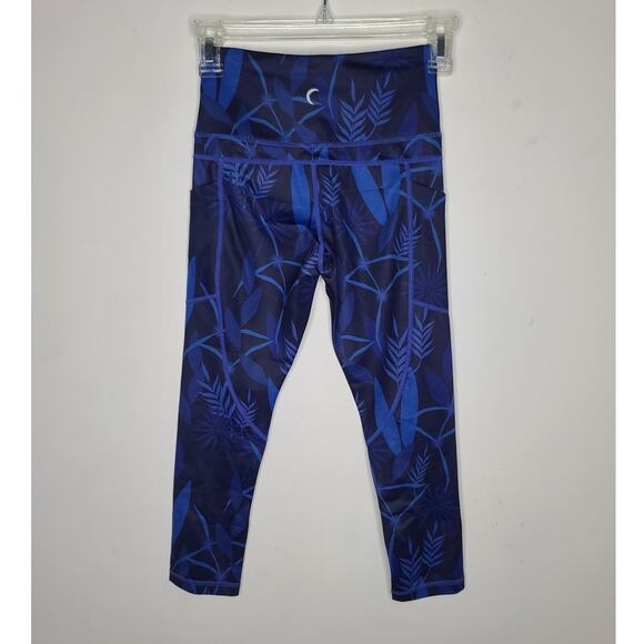 Zyia blue floral capri pants leggings with pockets - 0 - Picture 5 of 6